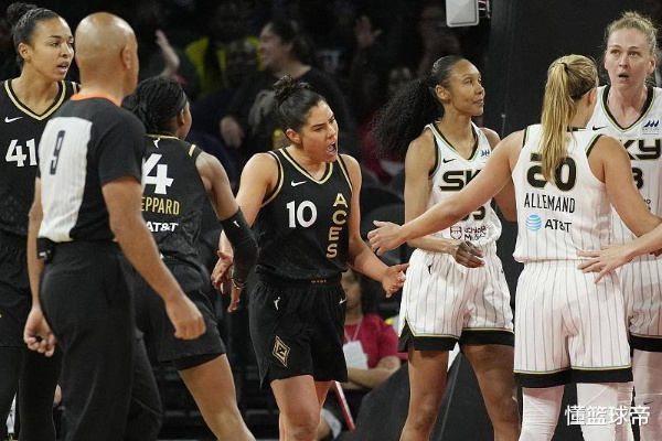 WNBA狂热vs火花 激烈对决！WNBA狂热队对阵火花队